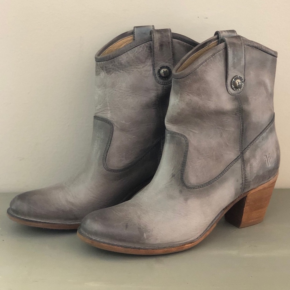 Frye Boots Jackie Button Short Boots